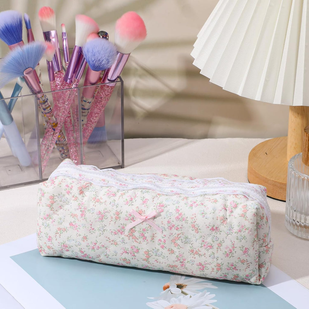 Quilted Makeup Bag, Floral Large Cute Cosmetic Pouch, Coquette Aesthetic Pink Makeup Pouch Cotton Puffy Travel Toiletry Storage Bag Portable Zipper Organizer (Light Pink)